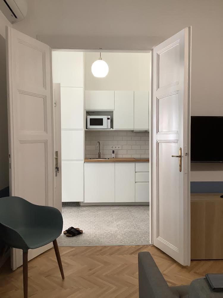 Designer Downtown Apartment Boedapest Buitenkant foto